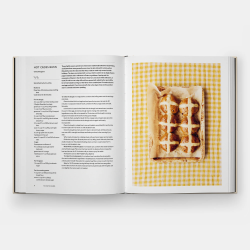The Festive Baker: A Cookbook - Baking for celebrations and special occasions around the world